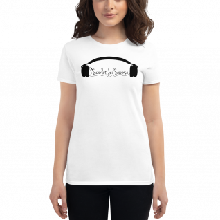 Scarlet Jei Saoirse Women's short sleeve t-shirt